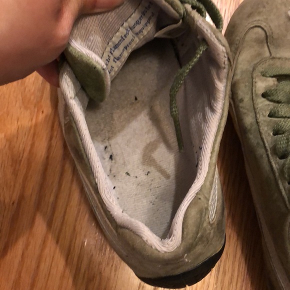 Woman’s Sz 7 Puma Speedcat Racing Shoes in Sage Green and Silver - Picture 14 of 14